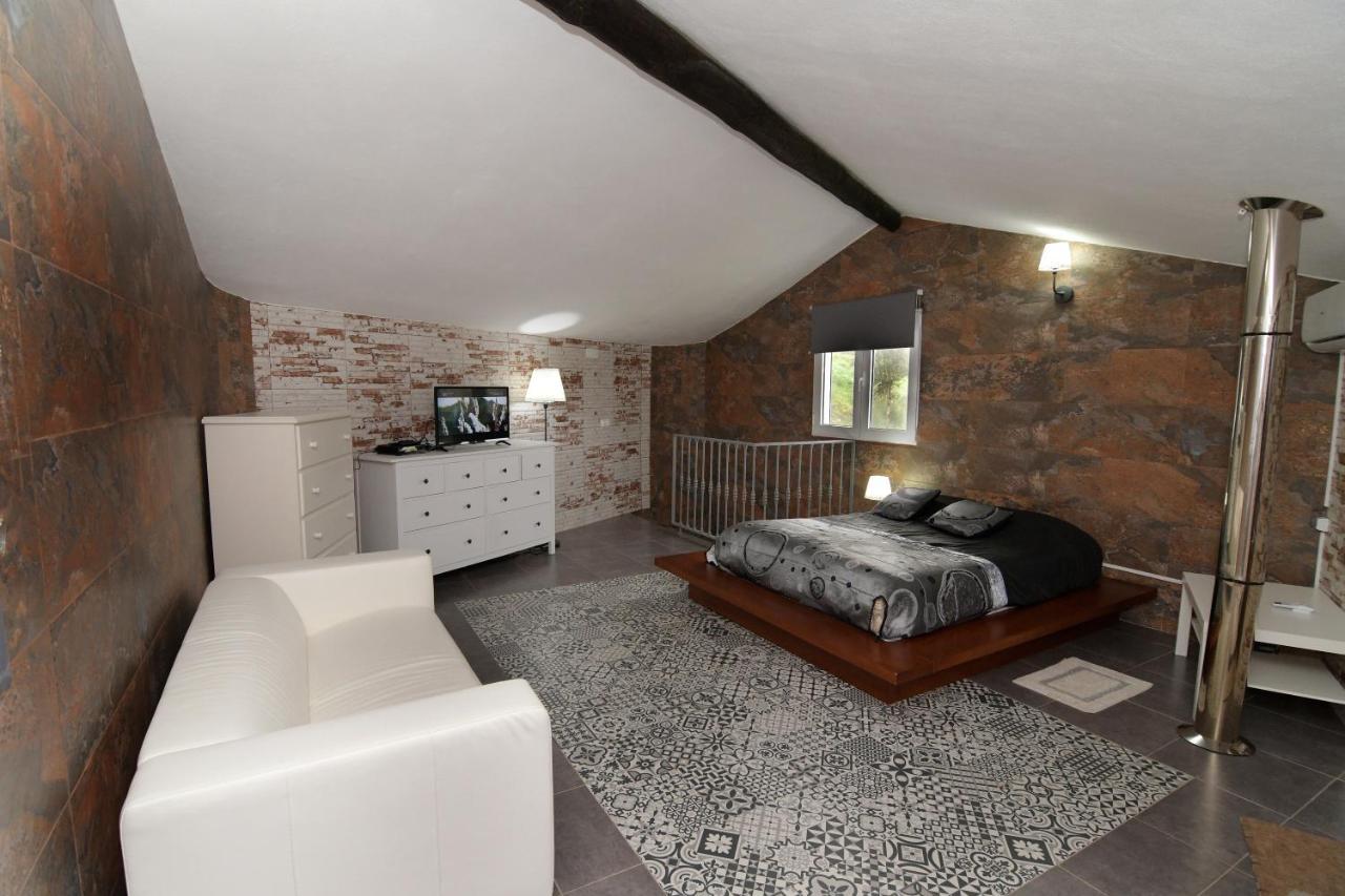 Moinho Da Capela Villa คัมโป มายอร์ ภายนอก รูปภาพ