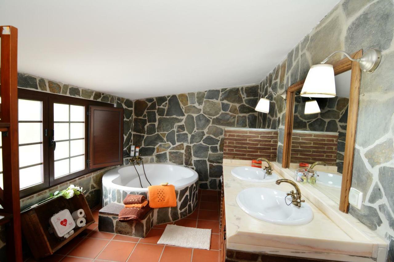 Moinho Da Capela Villa คัมโป มายอร์ ภายนอก รูปภาพ